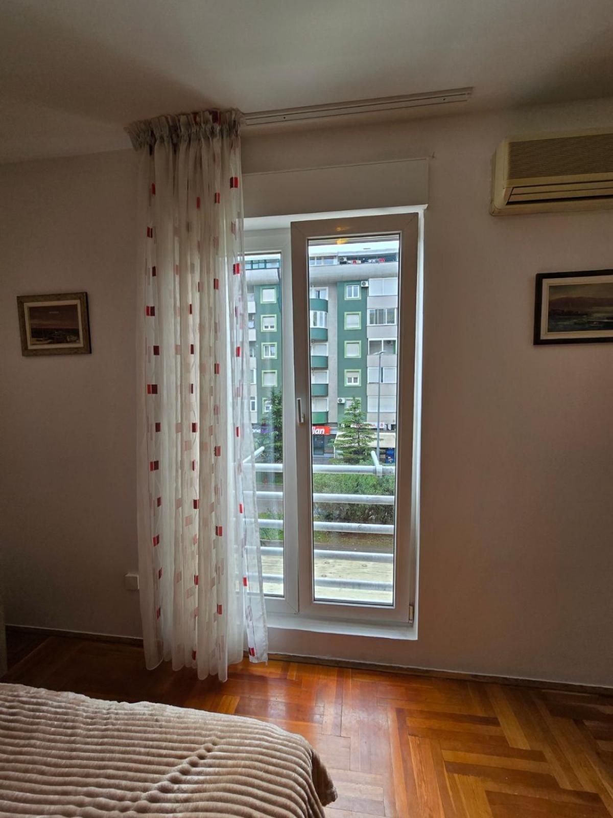 Laki Apartment Podgorica Exterior foto