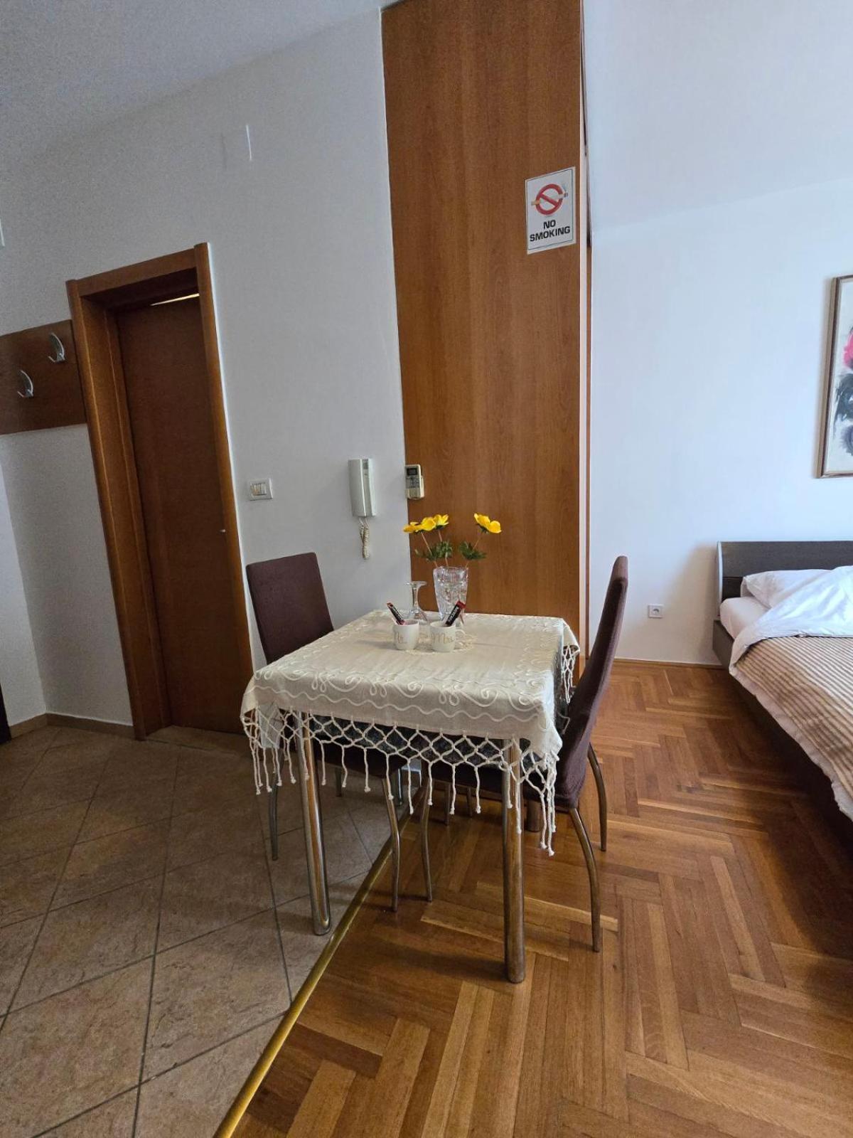 Laki Apartment Podgorica Exterior foto